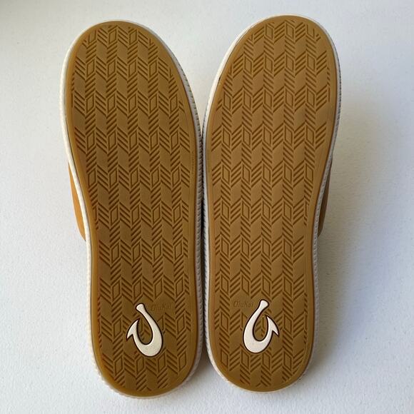 Olukai Mua 'Ili Mule Slippers Men's 12 in Golden Sand/Bone Leather Sherling NEW - Picture 13 of 16